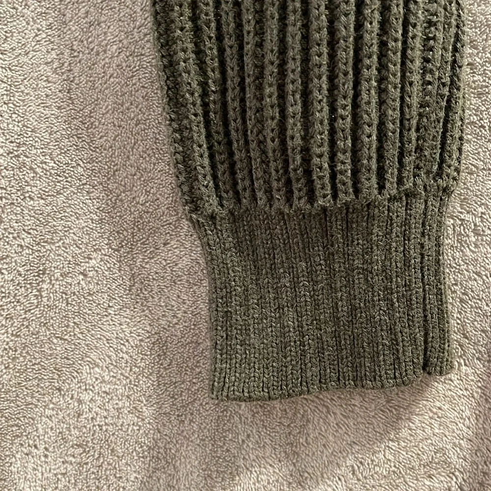 Peak performance Carter zip men’s M Army Green full zip sweater cable double zip